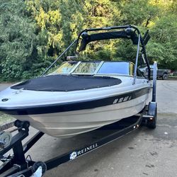 Ski Boat 2006 Reinell Penta 4.3 Volvo  V6 