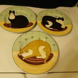 Vintage Warren Kimble Sakura Cat Collection Stoneware 8-in Plates. Minor Chip As Noted In Photo On One Plate. Dishwasher And Microwave Safe.