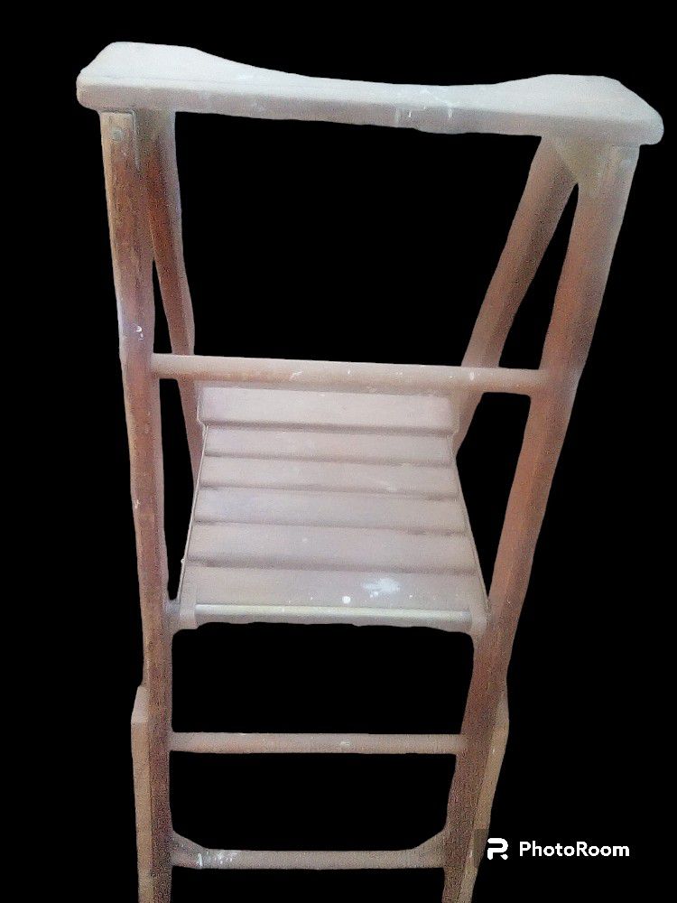 vintage wood platform ladder -

