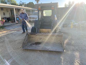 New Holland Skid steer