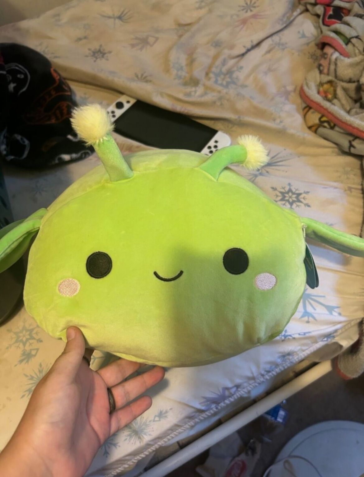 pilar the green grasshopper squishmallow stackable