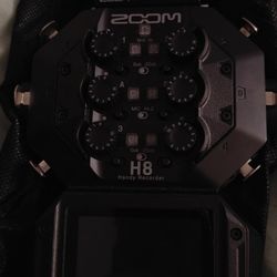 Zoom H8 Recorder - CASH ONLY PICKUP ONLY
