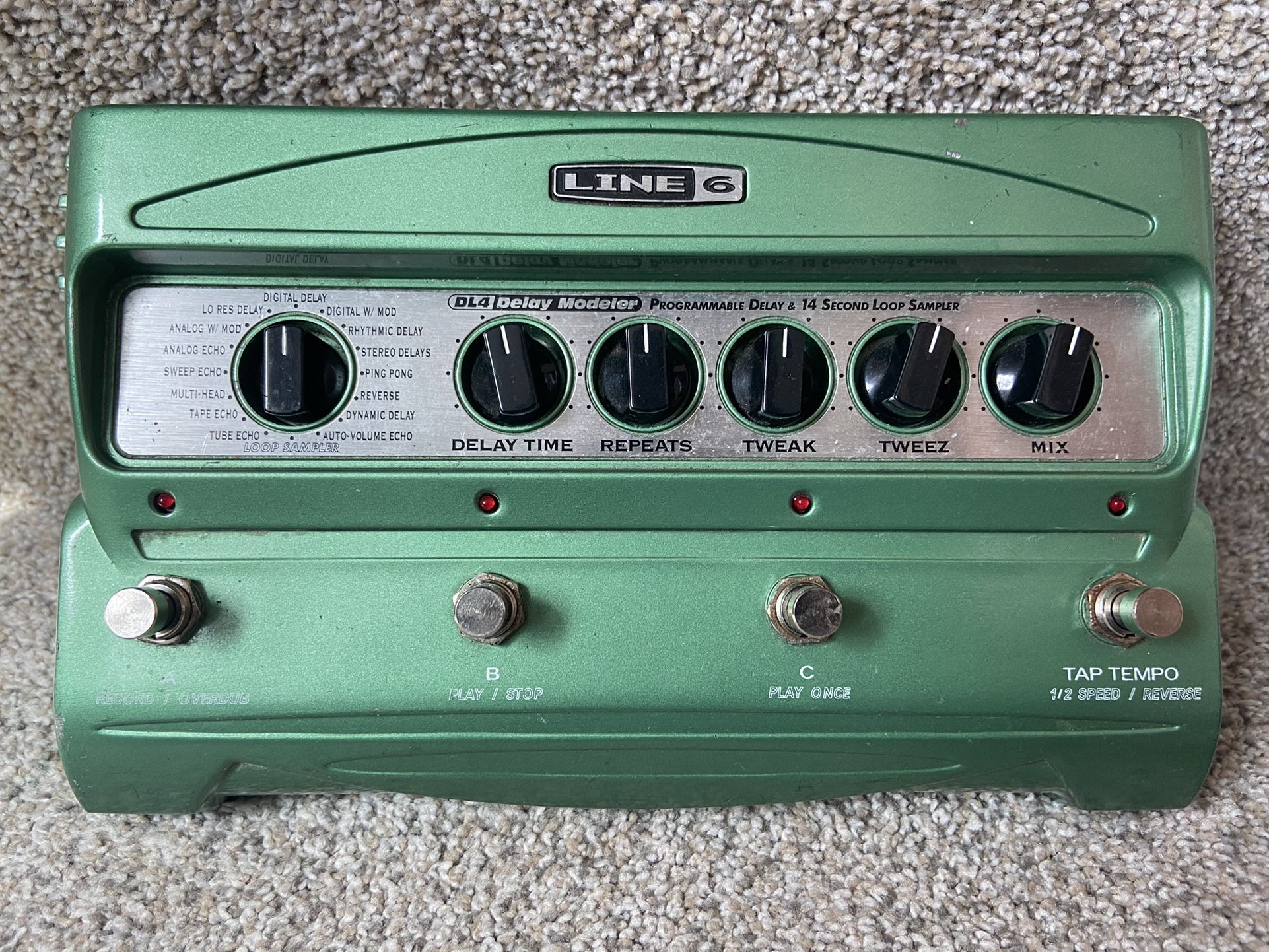 Line6 DL4 Guitar Pedal
