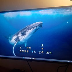 32"  Samsung 4k