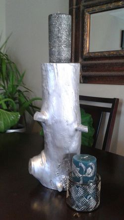 Table decoration made from tree log