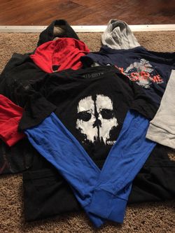 4pcs cloths for boys 3Long sleeve with the hoodie and 1 sweater