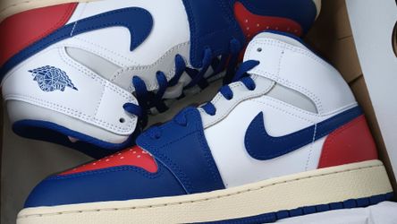 Boy size 6.5y..7y