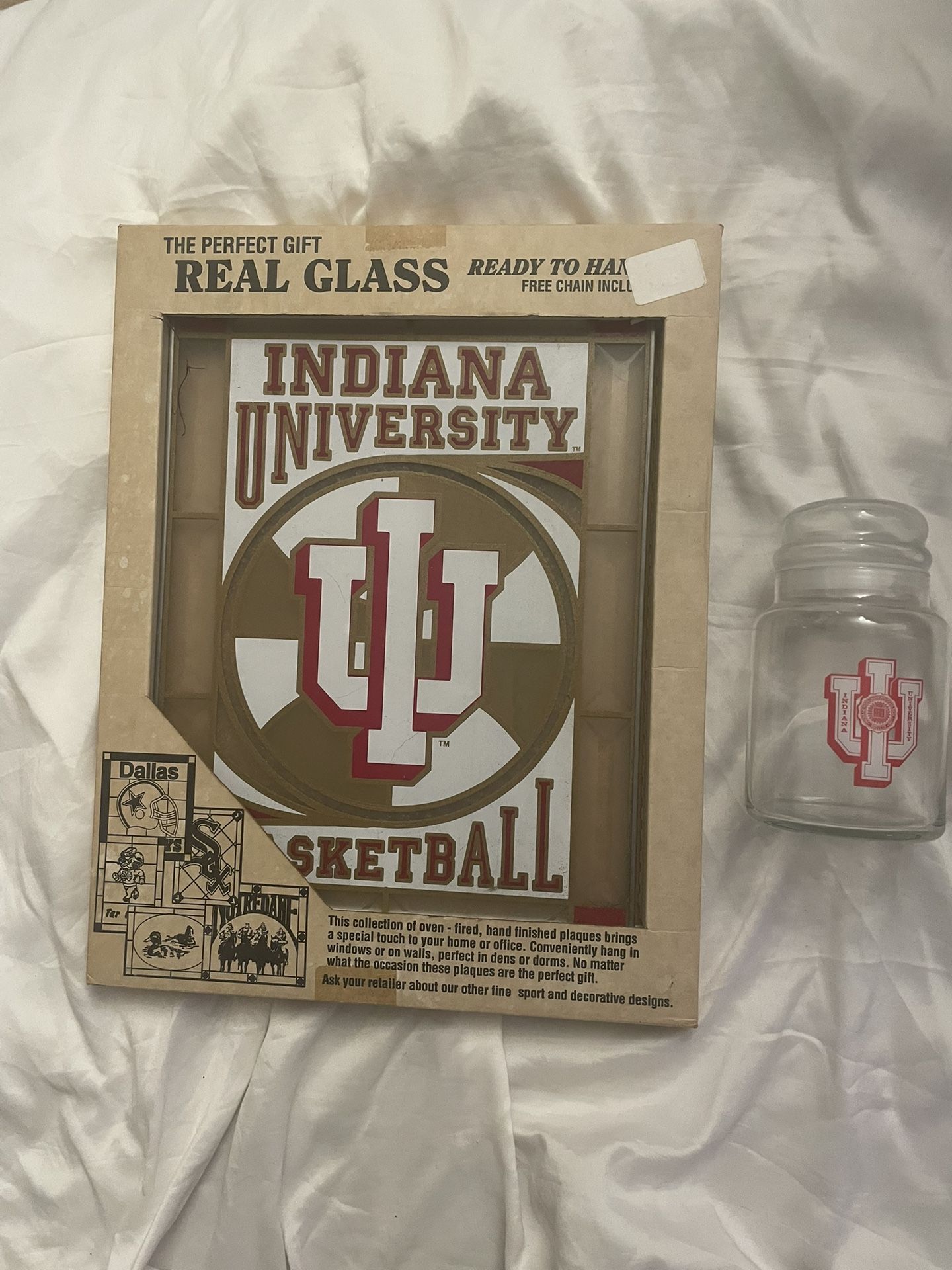 INDIANA UNIVERSITY GLASS BASKETBALL PLAQUE