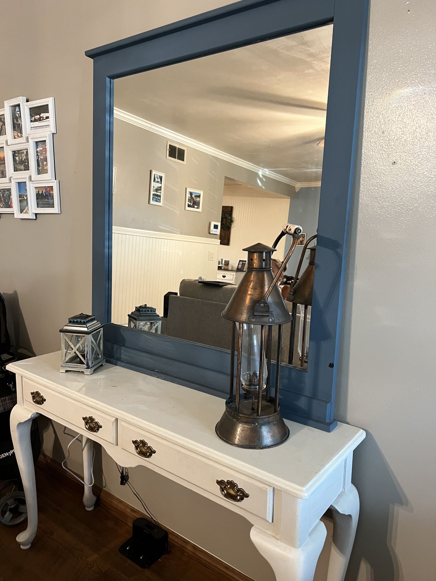 Mirror And Entry Table