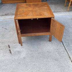 27” Square End Table