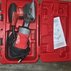 Milwaukee Sander