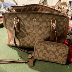 Authentic Coach Purse And Wallet