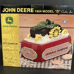 John Deere Model D Tractor Ceramic Cookie Jar &Lid