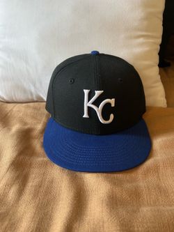 Fitted hat