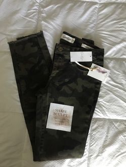Jessica Simpson camo skinny jeans