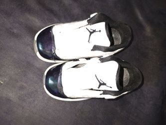 Jordan 11's