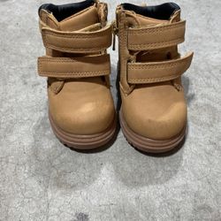 Toddler Size 2 Hiking Boots 
