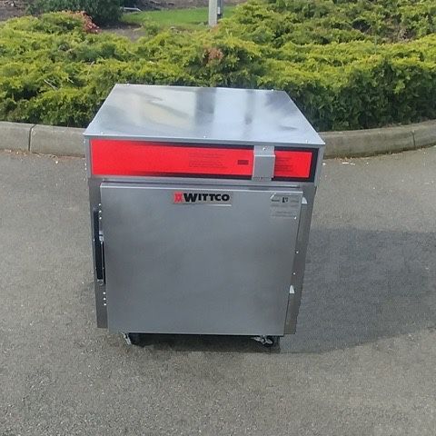 Wittco Half Size Hold & Transport Cabinet Nice!