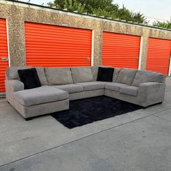 Gray U-Shaped Sectional Couch - FREE DELIVERY!