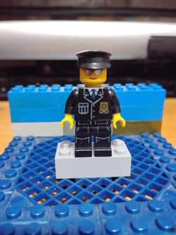 Lego Police Captain