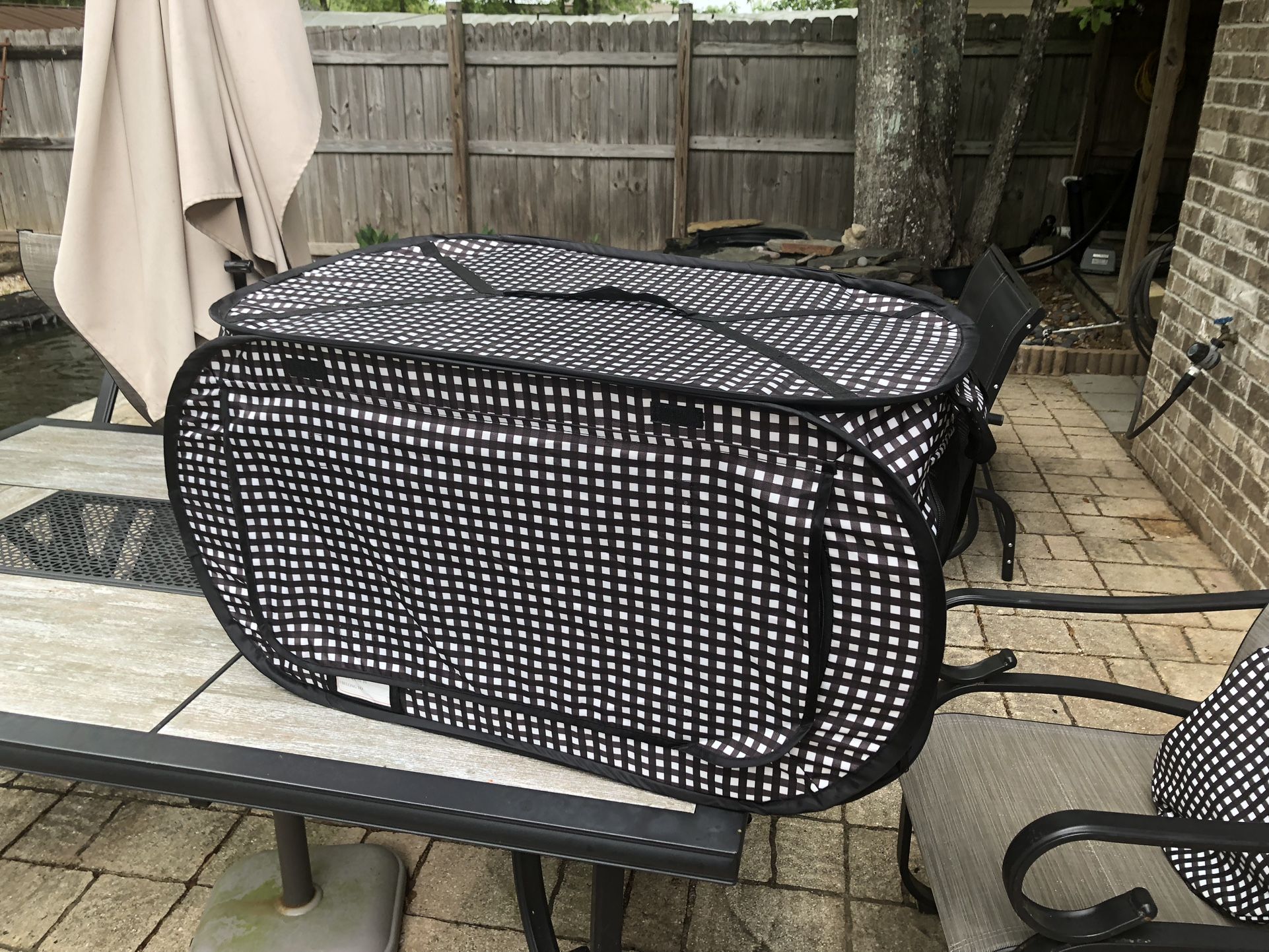 Small Pet Condo - Large Roomy Size