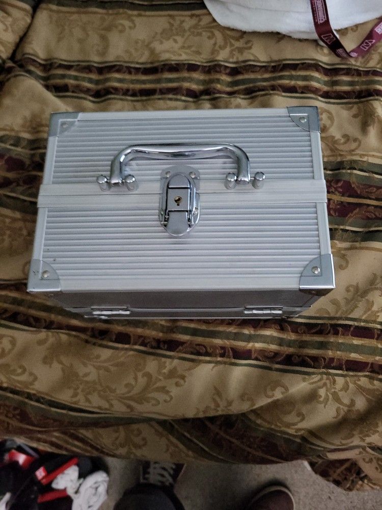 Creative Options Crafters Train Case, Silver 12x10x8.5