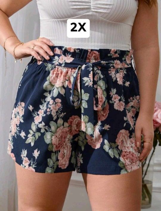 New Women's Shorts Size 2X