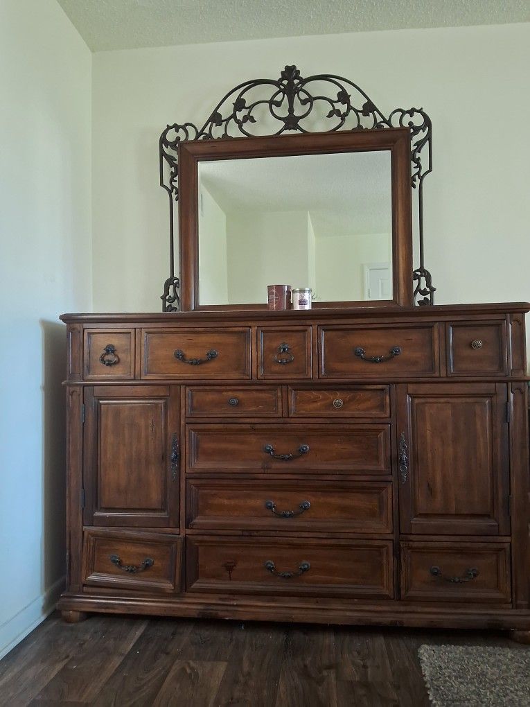 Bedroom Set