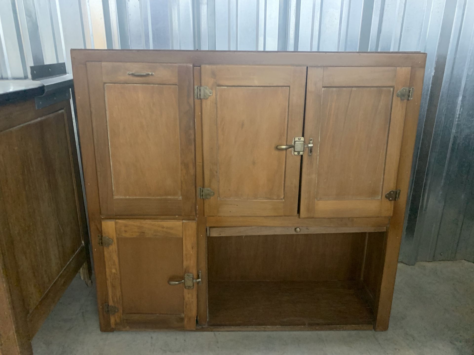 Early 1900’s Hoosier Cabinet