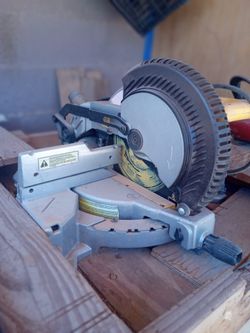 Dewalt Saw