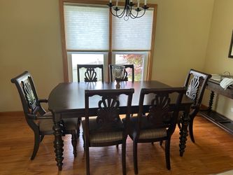 Dining Room Table & Server Set