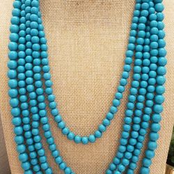 2 Vintage Plastic Beads Necklaces.                                      80s Fashion. 