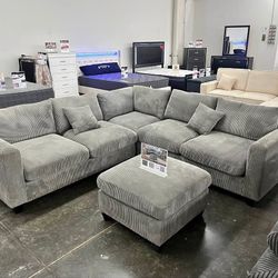 BRAND NEW 4PC SECTIONAL SOFA SET WITH OTTOMAN AND ACCENT PILLOWS INCLUDED $549
