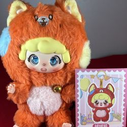 Mia plushie