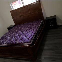 King Size Bed And Wooden Frame
