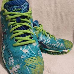 Women's sneakers/shoes