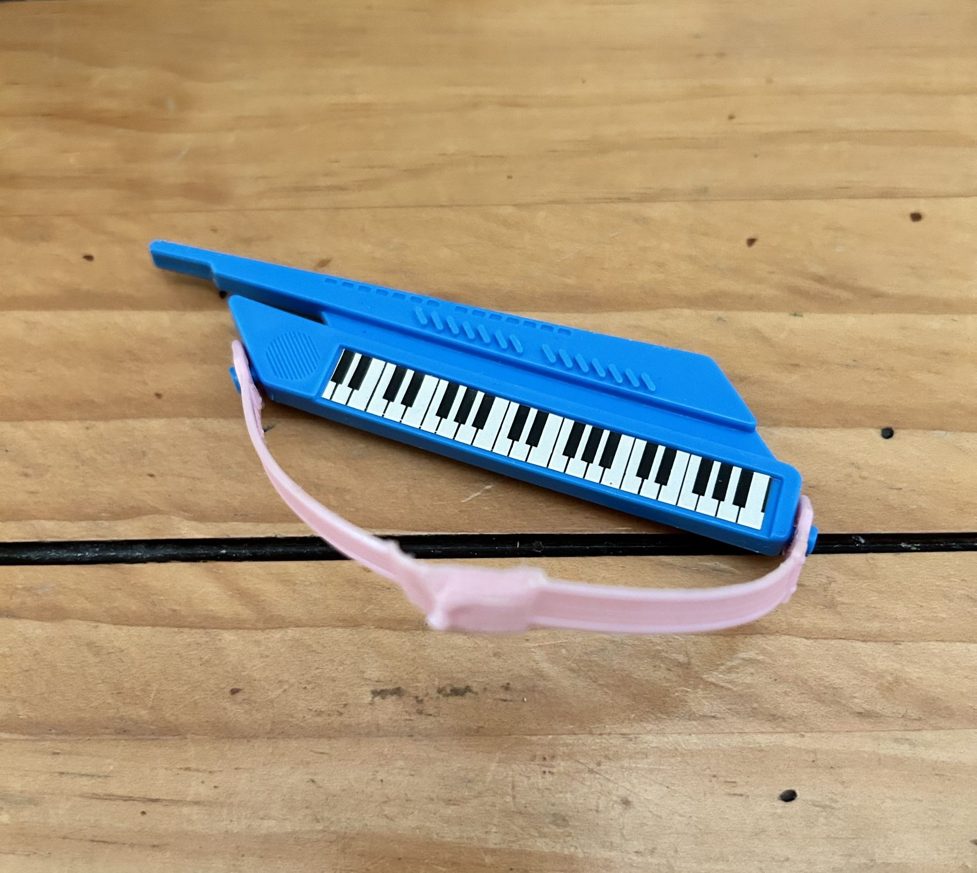 Blue Barbie Size Hand Piano Musical Keyboard Instrument Arco (See Details)