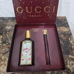Gucci Flora Gorgeous Gardenia Eau de Parfum Intense Gift Set.
