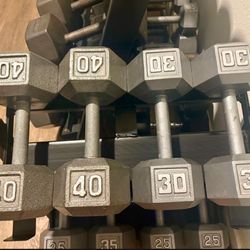 Set Of Cast Iron Hex Dumbbells 25s, 30s, 35s & 40s   Total : 260 lbs (NO RACK INCLUDED)