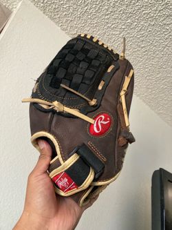 Rawlings Adult baseball glove 12-1/2 inch