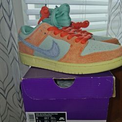 *****  SB Dunk Sz 6 $85 $ale $ale $ale $ale $ale*****