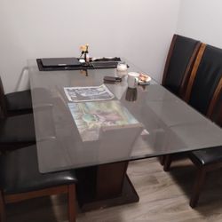 Glass Dining Table (72×42 in)