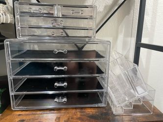Beauty vanity holders
