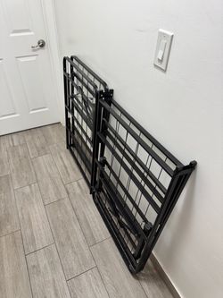 Full bed frame