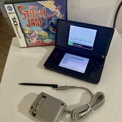 Nintendo DSi Black, Charger, Game And Stylus Included