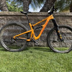 2018 Santa Cruz High Tower