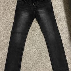 Black MNML Jeans