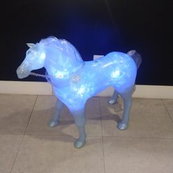 Frozen II Disney Caballo Nokk De Elsa Con Sonidos Y Luz 