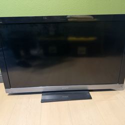 Sony KDL-46EX500 46” TV 