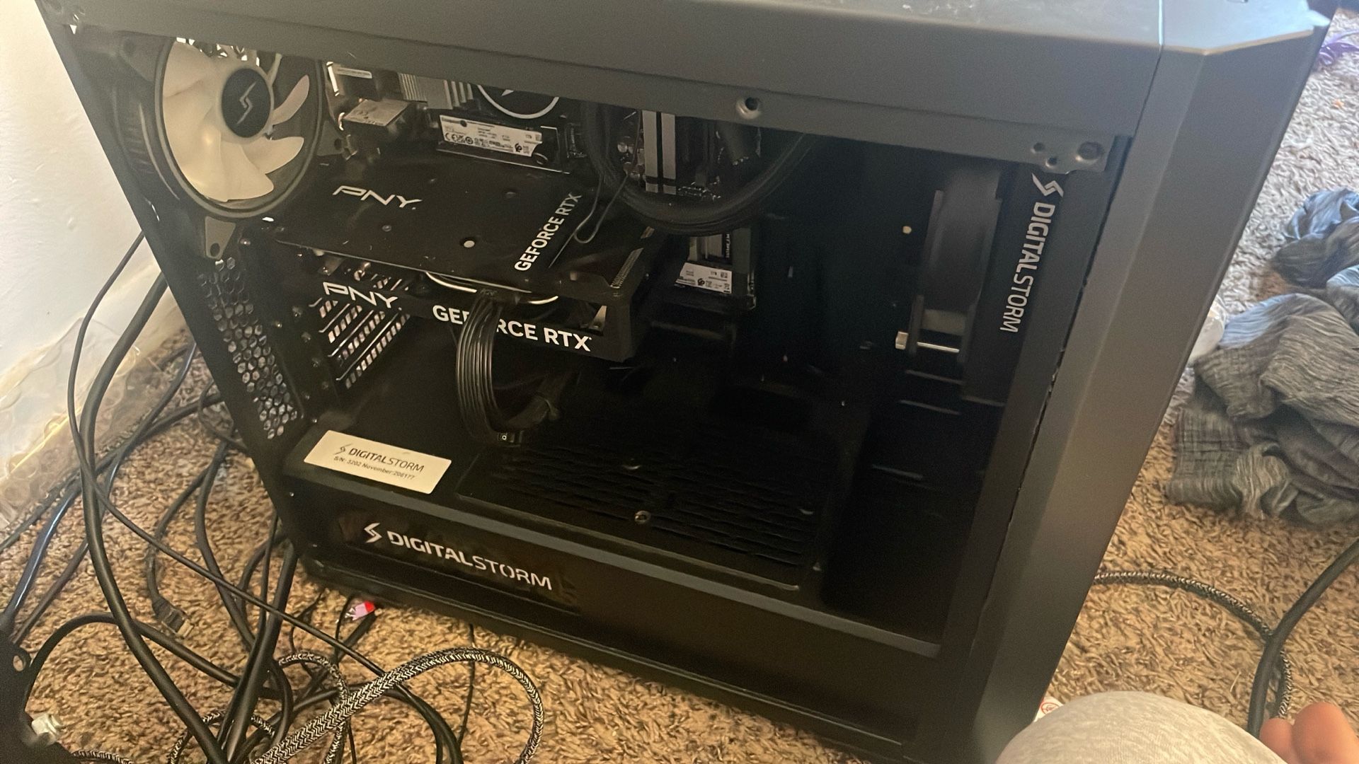 (50% OFF) NEED GONE TODAY!– Custom Gaming PC | i7 / 32GB RAM / RTX 4060 / 2TB | For Parts
